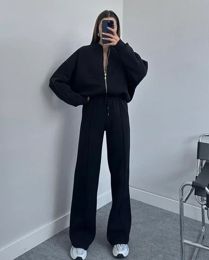 Chloe – Oversized Trendy Tracksuit