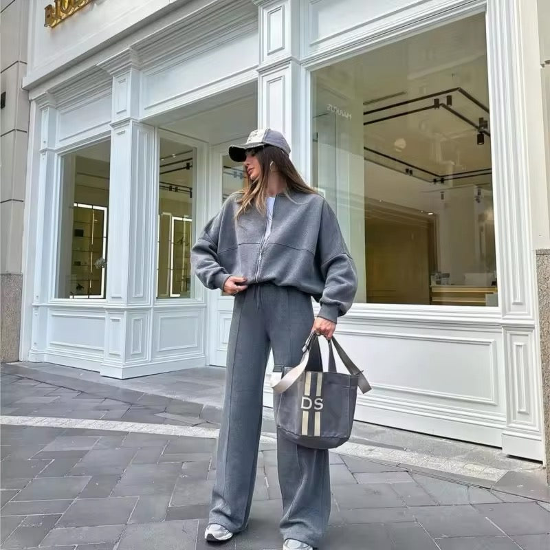 Chloe – Oversized Trendy Tracksuit